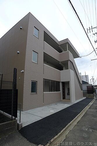 愛知県名古屋市南区呼続３丁目 3階建 築1年7ヶ月