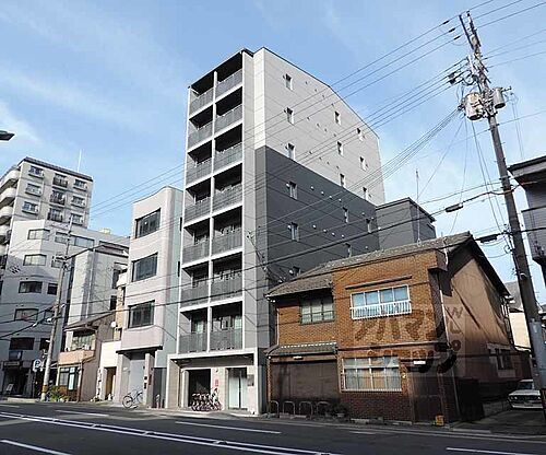 ＮＡＧＩ　ＫＹＯＴＯ　ＮＩＪＯ 8階建