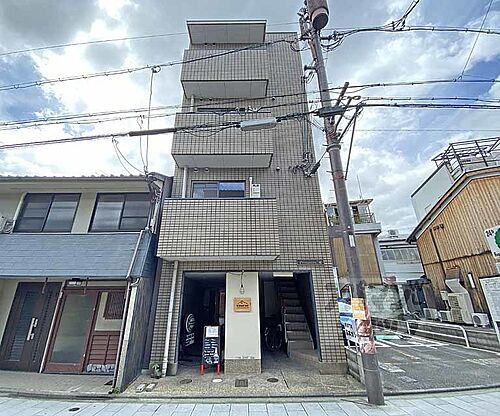 京都府京都市東山区新宮川町通松原下る西御門町 築28年 4階建
