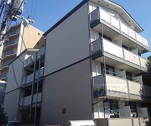 京都府京都市東山区福稲高原町 築17年4ヶ月 4階建