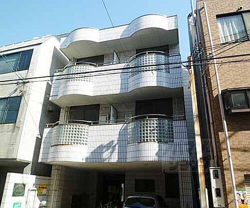 京都府京都市下京区天使突抜４丁目 築36年2ヶ月 3階建