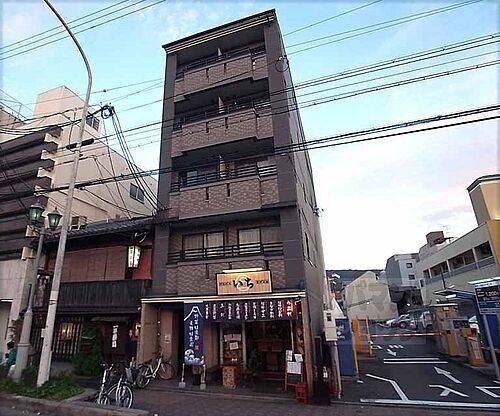 京都府京都市東山区宮川筋１丁目 築27年11ヶ月 5階建