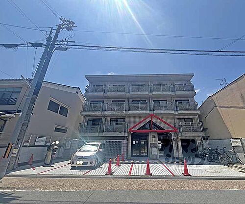 京都府京都市東山区本町１７丁目 築37年7ヶ月 4階建