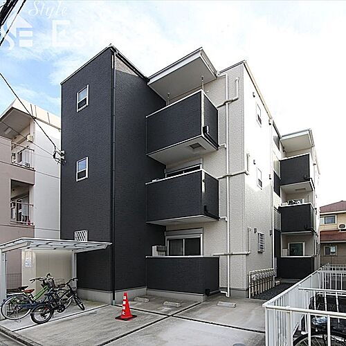 愛知県名古屋市中村区砂田町１丁目 築8年8ヶ月 3階建