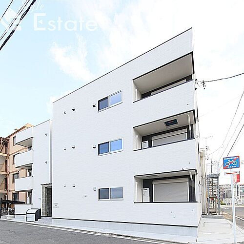 愛知県名古屋市中川区花池町３丁目 3階建 