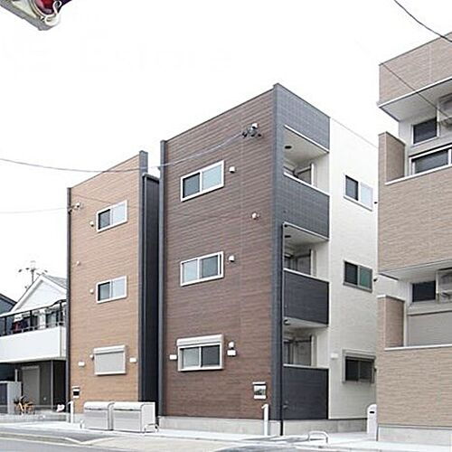 愛知県名古屋市中川区松葉町４丁目 3階建 築3年10ヶ月