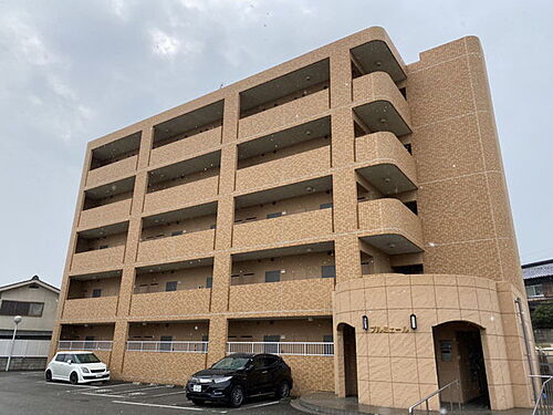 兵庫県三木市大塚１丁目 賃貸マンション