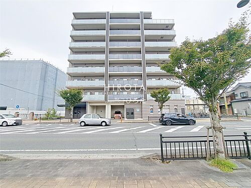 福岡県行橋市門樋町 8階建