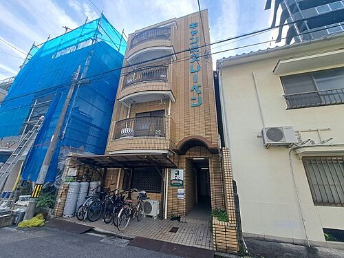 キャンパス・レーベン 4階建