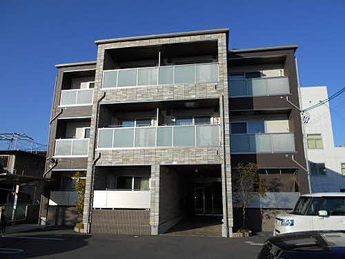 広島県福山市松浜町４丁目 3階建 築8年5ヶ月
