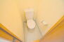 アバンセ八戸ノ里 清潔感のあるトイレは、誰もがリラックスできる空間です。 