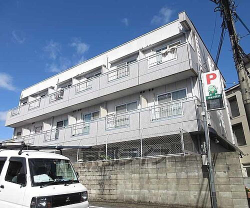 京都府京都市山科区御陵鴨戸町 3階建 築27年9ヶ月