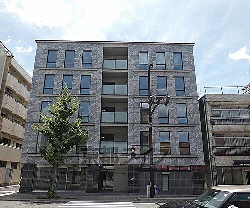 京都府京都市左京区東丸太町 築3年4ヶ月 5階建