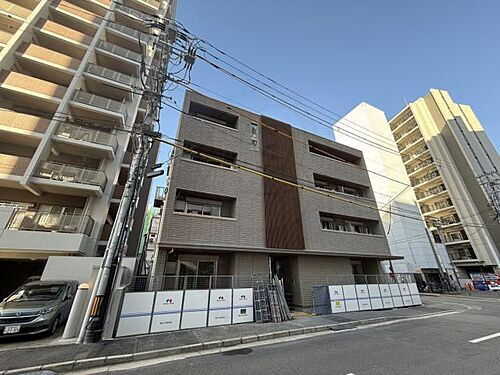 広島県広島市東区光町１丁目 4階建