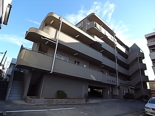 兵庫県明石市貴崎３丁目 5階建