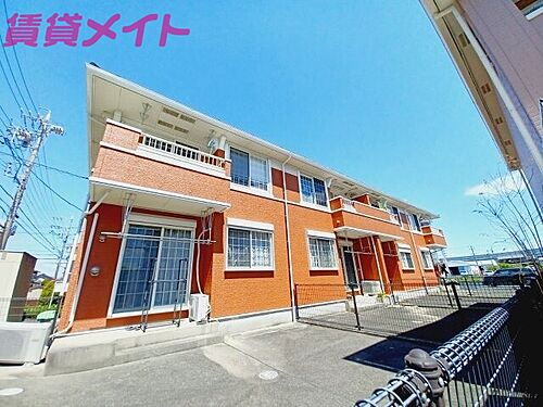 三重県三重郡川越町大字南福崎 賃貸アパート