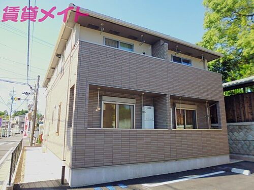 三重県四日市市大字東阿倉川 賃貸アパート