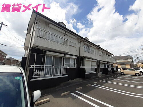 三重県四日市市大字東阿倉川 賃貸アパート