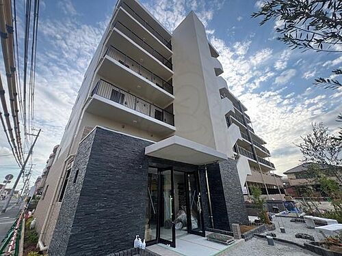 大阪府堺市北区百舌鳥梅町３丁 賃貸マンション