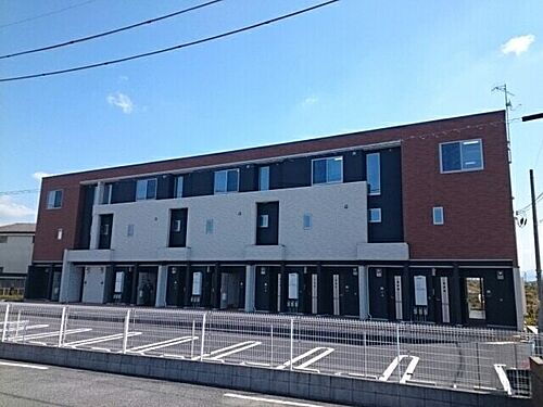 和歌山県岩出市山 賃貸アパート