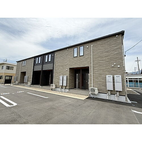 長野県千曲市大字稲荷山 賃貸アパート