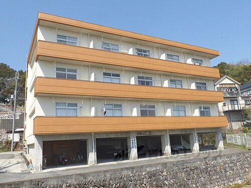 滋賀県大津市雄琴１丁目 賃貸マンション