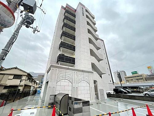 兵庫県川西市中央町 8階建 築2年5ヶ月