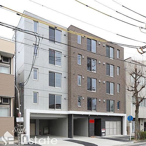 愛知県名古屋市熱田区白鳥２丁目 5階建 築1年4ヶ月