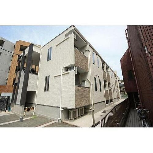 福岡県福岡市中央区輝国２丁目 2階建 築9年3ヶ月