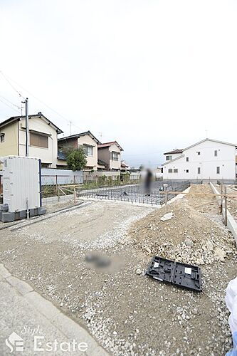 愛知県名古屋市守山区幸心４丁目 3階建 