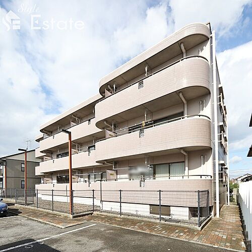 愛知県名古屋市名東区高柳町 築32年10ヶ月 3階建