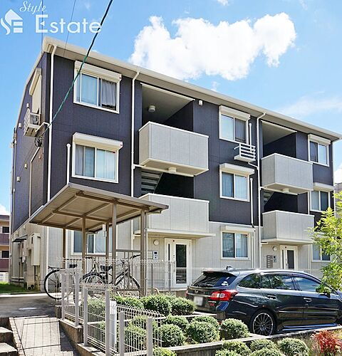 愛知県名古屋市名東区社台１丁目 築11年5ヶ月 3階建