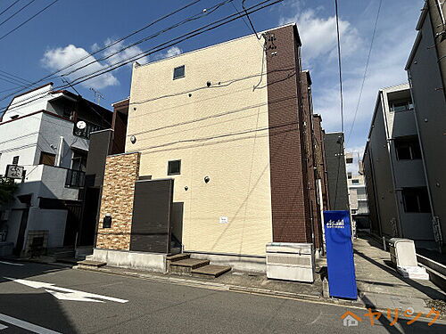 Ｖｉｌｌａ　Ｅｍｉｌｉａ 2階建