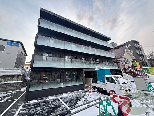 北海道札幌市西区山の手一条１２丁目 4階建 築1年未満