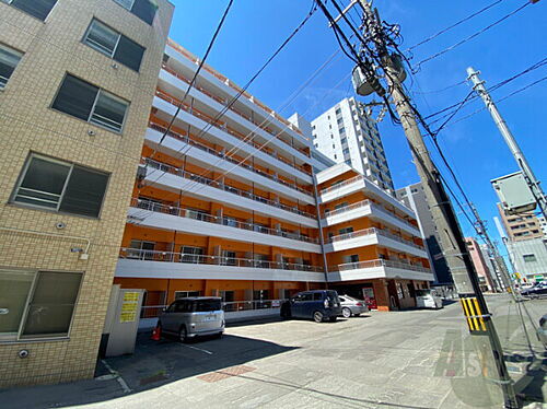 北海道札幌市中央区北二条東２丁目 8階建 築40年9ヶ月