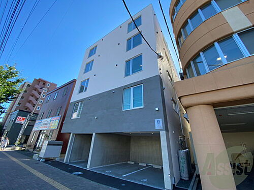 北海道札幌市中央区北二条東１０丁目 5階建 築2年1ヶ月