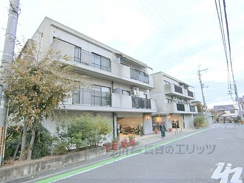 大阪府茨木市南春日丘３丁目 賃貸マンション