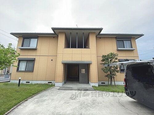 滋賀県彦根市東沼波町 築20年8ヶ月 2階建