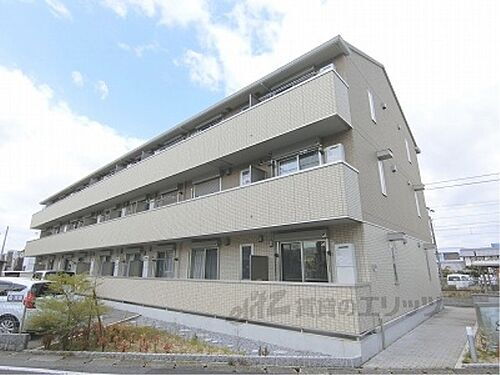 滋賀県近江八幡市安養寺町 築8年9ヶ月 3階建