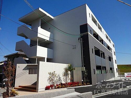 大阪府茨木市野々宮２丁目 築9年11ヶ月 4階建