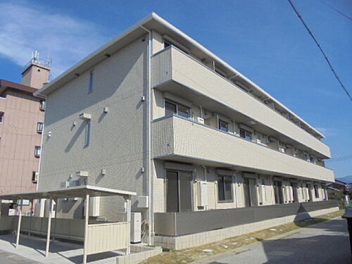 滋賀県彦根市平田町 築9年2ヶ月 3階建