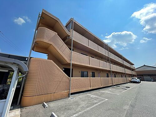 滋賀県東近江市東沖野３丁目 賃貸マンション