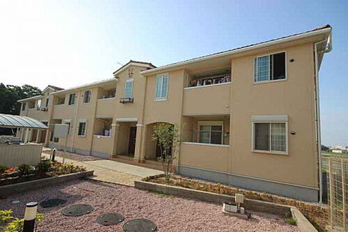 滋賀県近江八幡市千僧供町 築12年6ヶ月 2階建