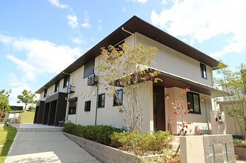 滋賀県栗東市小野 築7年3ヶ月 2階建