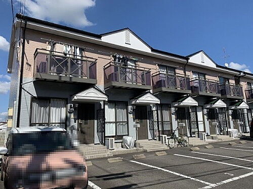 滋賀県東近江市中小路町 テラスハウス