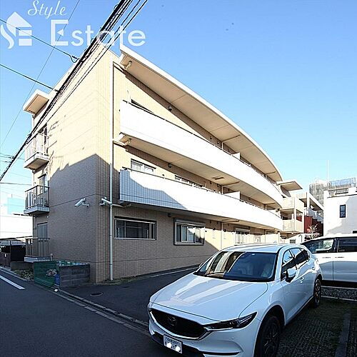愛知県名古屋市北区彩紅橋通２丁目 3階建 築13年11ヶ月