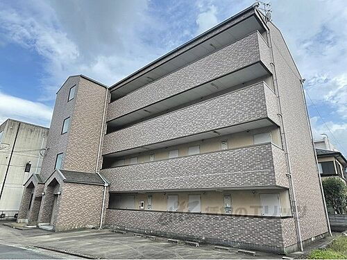 京都府亀岡市安町中畠 賃貸マンション