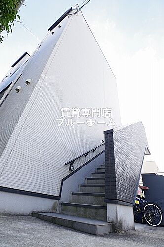 大阪府堺市堺区香ヶ丘町２丁 2階建 築9年