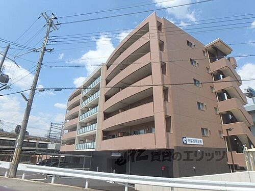 京都府長岡京市友岡 築8年9ヶ月 6階建