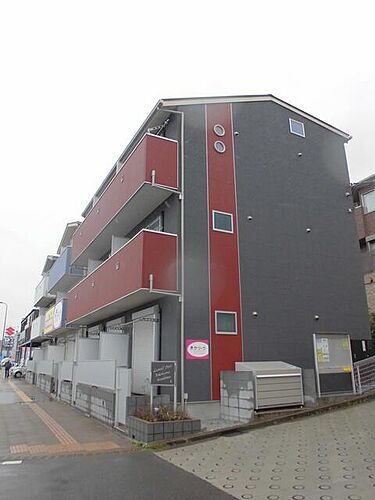 神奈川県横浜市神奈川区浦島丘 3階建 築9年4ヶ月